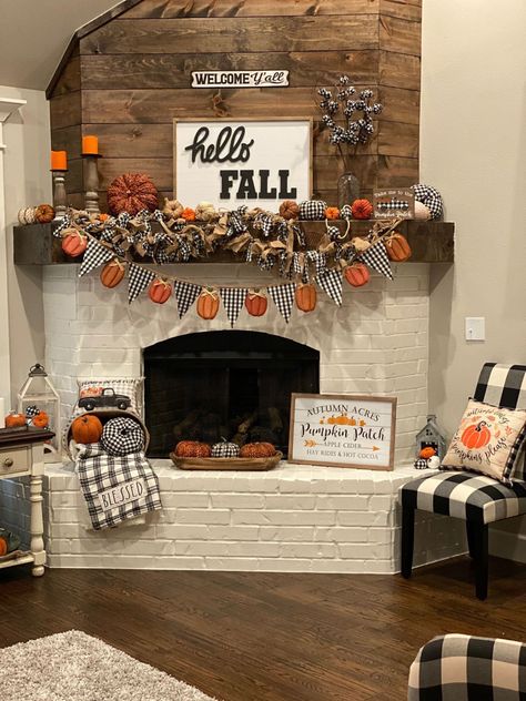 Buffalo Plaid Fall Decor Living Room, Fall Home Decor Hobby Lobby, Fall Mantle Decor Living Room, Fall Decor On Fireplace Mantle, Buffalo Plaid Halloween Decor, Fall Fire Mantle Decor, Buffalo Plaid Thanksgiving Decor, Fall Decor Around Fireplace, Fall Fireplace Decor Mantles Farmhouse