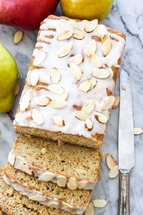 The flavors of warm, citrusy cardamom, juicy pears and a sweet almond glaze will have you grabbing a second slice of this Cardamom Pear Bread with Almond Glaze! Almond Glaze Recipe, Oatmeal Baked, Cardamom Recipe, Pear Bread, Almond Glaze, Maple Oatmeal, Muffin Flavors, Baked Pears, Yummy Fall Recipes