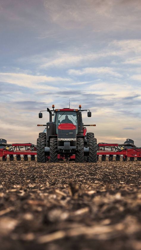 Download free HD wallpaper from above link! #motor Farming Wallpaper, Tractor Wallpaper, Farm Wallpaper, Agriculture Photography, 2020 Wallpaper, Tractor Photos, Country Backgrounds, Country Photography, Big Tractors