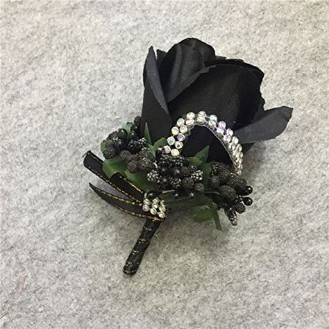 Silver Corsage And Boutonniere, Mens Boutineers Wedding, Black Boutonniere, Corsages Diy, Boutineer Wedding, Black Corsage, Flowers Model, Senior Things, Groomsmen Party