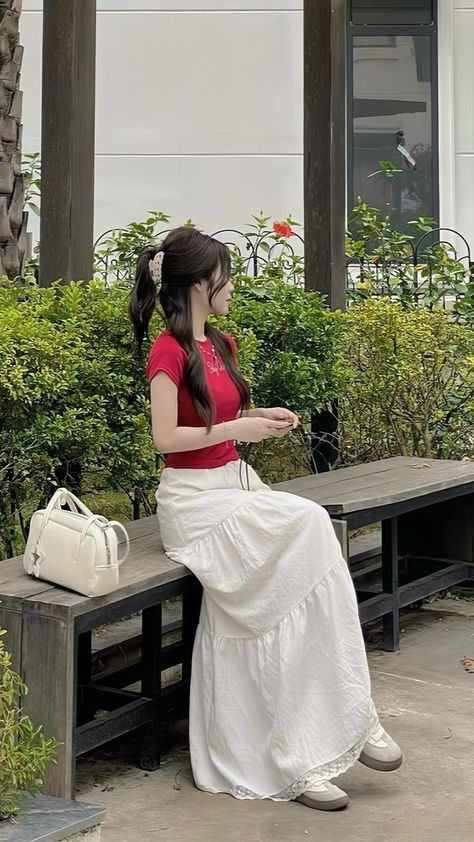 Highteen Fashion, Outfit Bali, Ootd Red, Korean Style Outfits, Long Skirt Outfits, Outfits Modest, Cute Dress Outfits, Casual Day Outfits, Classy Work Outfits