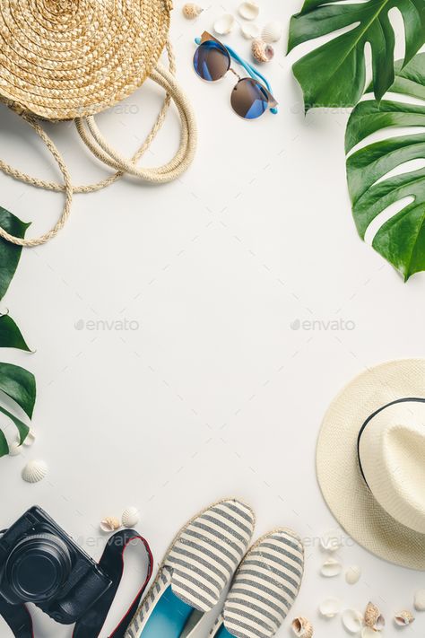 Summer Outfits Flatlay, Tropical Product Photography, Flat Lay Fashion, Summer Props, Flat Lay Background, Summer Flatlay, Photo Studio Design, Flat Lay Outfit, Kids Market