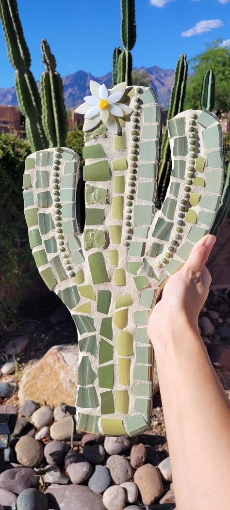 Mosaic Cactus, Tile Mosaic Art, Kids House Garden, Mosaic Art Diy, Mosaic Portrait, Mosaic Garden Art, Mosaic Madness, Desert Design, Mosaic Art Projects