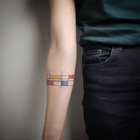 Mondrian Painting, Tattoo Armband, Abstract Art Tattoo, Modern Art Tattoos, Wrist Tattoo Ideas, Wrist Tattoo Designs, Boho Tattoos, Mens Shoulder Tattoo, Arm Band Tattoo