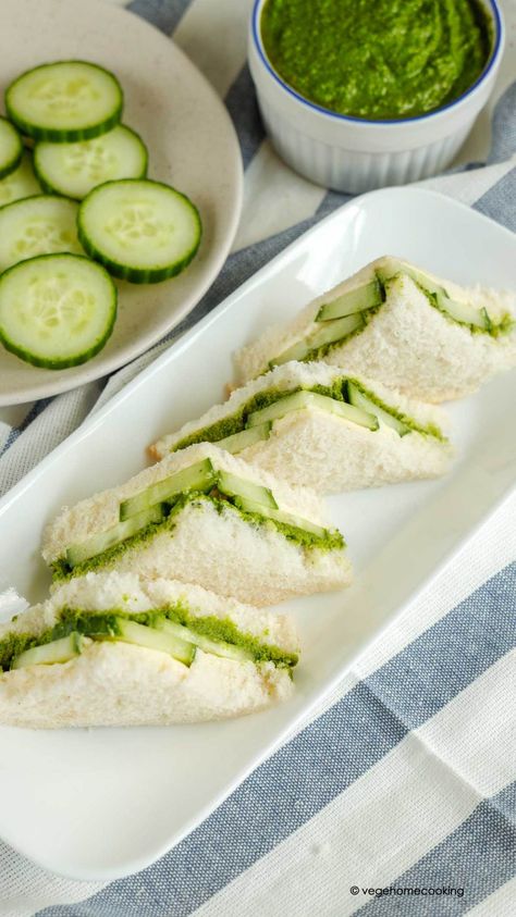 Indian Tea Time Snacks, Indian Picnic Food Ideas, Cucumber Chutney, Chutney Sandwich, Sandwich Recipes Indian, Fruit Sandwich, Cucumber Tea Sandwiches, Picnic Sandwiches, Spicy Appetizers