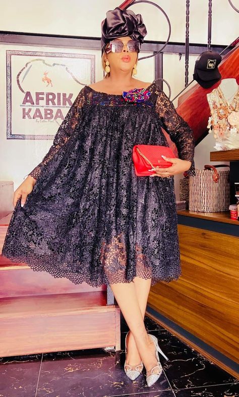 Douala Kaba Styles, Ankara Kaba Styles, Mini Kaba Pagne, Cameroon Kaba Styles, Lace Kaba, Mini Kaba, Lace Dress Classy, Boubou Styles For Women, African Print Maxi Skirt