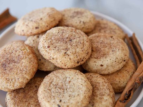 Soft, chewy Snickerdoodle cookies with a cinnamon-sugar coating. This easy Snickerdoodle recipe is perfect for Christmas cookies or any occasion! How To Make Snickerdoodles, Chewy Snickerdoodle Cookies, Easy Snickerdoodle Recipe, Snickerdoodle Cookies Recipe, The Cooking Foodie, Soft Snickerdoodle Cookies, Best Snickerdoodle Cookies, Snickerdoodle Cookies Easy, Snickerdoodle Recipe