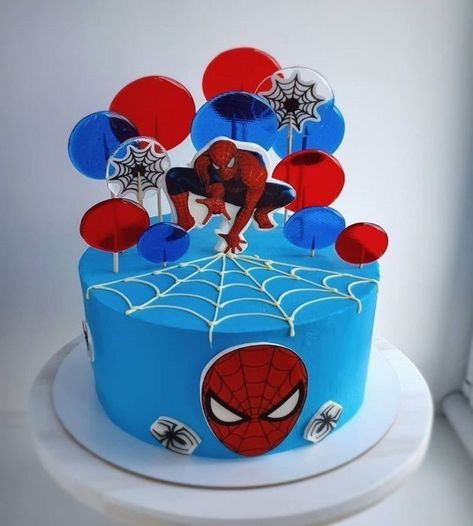 Spaydrmen Cake, Dort Spiderman, Baba Cake, Spider Man Birthday Cake, Jungle Birthday Cakes, Graduation Cake Designs, Golden Birthday Cakes, Spiderman Birthday Party Decorations, Spiderman Cake Topper