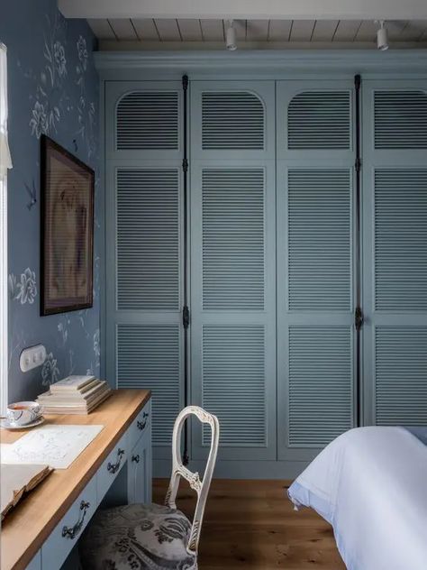 Louvered Wardrobe Doors, Louvers Wardrobe Design, Louvered Wardrobe, Louvre Doors, Wardrobe Wall, Blue Shutters, Wardrobe Door Designs, Wardrobe Design Bedroom, Shutter Doors