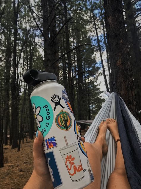 Hydro Flask Bottle, Hydro Flask Water Bottle, Granola Girl Aesthetic, Flask Water Bottle, Cute Water Bottles, Hydroflask Stickers, Summer Goals, Drink Bottle, Granola Girl