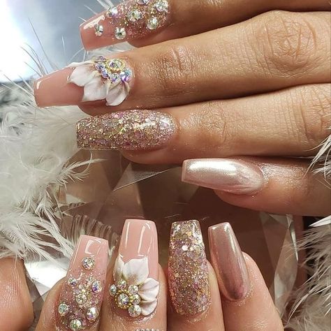 Engagement Nails Extension, Bride Nail Extension Designs, Nail Art Designs Engagement, Nail Art Designs For Engagement Bride, Indian Bridal Nails Designs Brides, Nail Extensions For Engagement, Nail Extensions For Bride, Desi Wedding Nails, Nail Art For Engagement Brides