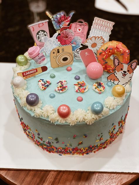 Vsco Birthday Cake, Cake Sprinkles, Marshmallow Fondant, Girl Cake, Red Velvet Cake, Girl Cakes, Graceland, Cream Cheese Frosting, Amazing Cakes