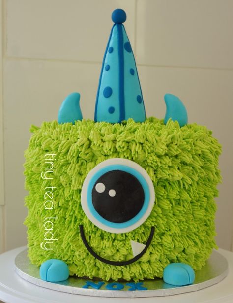 Monster Smash Cake, Monster Cakes, Monster Birthday Cake, Monster Cake Ideas, Monster Inc Cake, Monster Inc Cake Ideas, Monsters Inc Birthday Cake, Monsters Inc Cake, Monster Smash Cakes