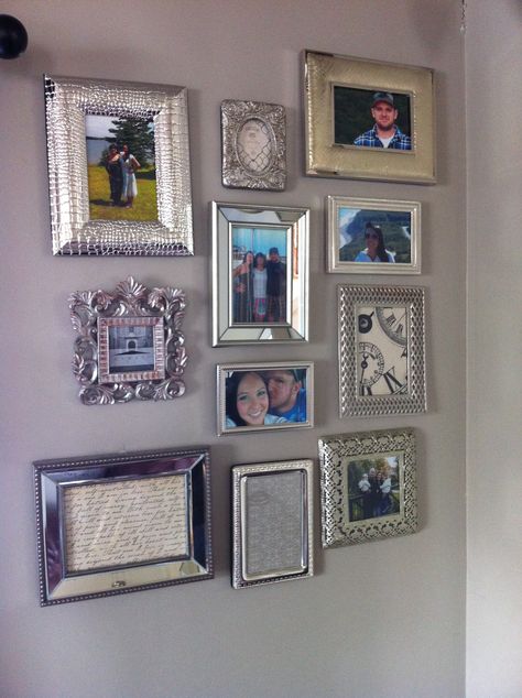 Mini silver Frame wall. Silver Picture Frames On Wall, Gallery Wall Silver Frames, Silver Frame Gallery Wall, Polaroid Wall, Photo Wall Gallery, Picture Frame Decor, Diy Canvas Wall Art, Silver Walls, Silver Picture Frames