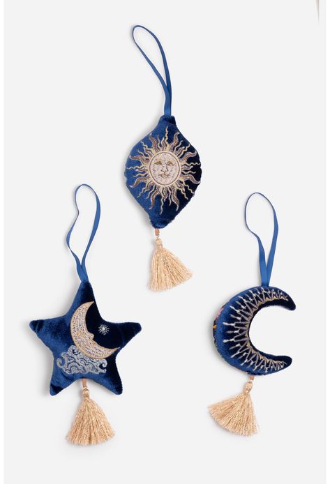 Inspired by the color and brilliance of the night sky, the Celestial Sachet Ornament Set easily elevates the holiday experience. Crafted from a brilliant blue fabric adorned with celestial images, these unique ornaments are filled with lavender for a relaxing olfactory experience. Add to your holiday decor to elevate the look and feel of your home. Celestial Ornaments, Whimsigoth Christmas, Celestial Christmas, Celestial Images, Xmas Art, Unique Ornaments, Boho Chic Outfits, Unique Ornament, Women's Blouses