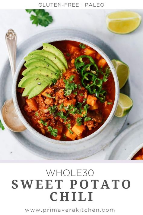 Paleo Zucchini Fries, Whole 30 Vegetarian, Whole30 Sweet Potato, Sweet Potato Chili Recipe, Paleo Menu, Potato Chili, Bean Chili Recipe, Best Paleo Recipes, Roasted Cabbage