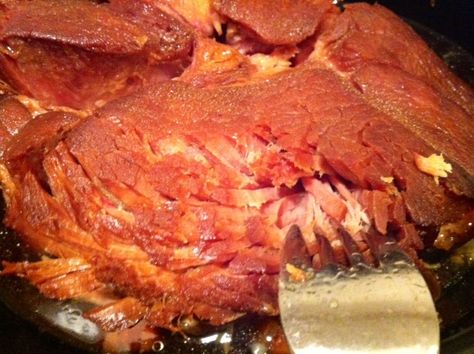 Crock Pot Ham, Quinoa Burger, Fresh Ham, Crockpot Ham, Slow Cooker Ham, Ham Steaks, Pork Ham, Crockpot Dishes, Ham Recipes