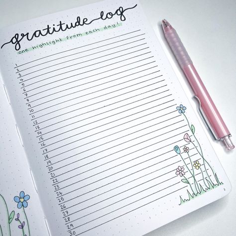 Journaling Gratitude Ideas, Gratitude Journal Page Ideas, Gratitude Bullet Journal Layout, Bujo Gratitude Log, Grateful Journal Ideas, Yearly Bullet Journal Spreads, Bujo Gratitude, Gratitude Journal Layout, Bullet Journal Gratitude Log