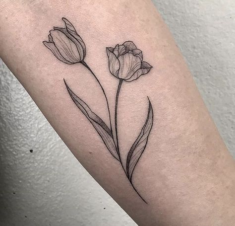 Large Tulip Tattoo, Black And White Tulip Tattoo, Tulip Sleeve Tattoo, Dutch Tulip Tattoo, Que Sera Sera Tattoo, Tattoo Tulip, Tulip Tattoos, Around Arm Tattoo, Theater Decor