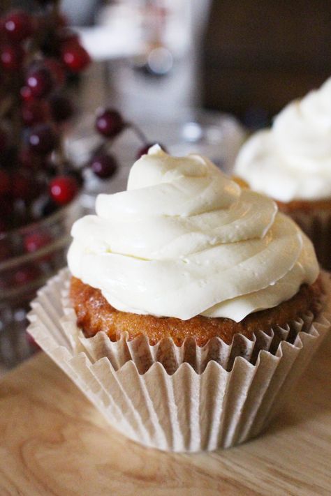 Paleo Coconut Flour Vanilla Cupcakes Easy Buttercream Frosting Recipe, Coconut Flour Cupcakes, Honey Buttercream Frosting, Best Buttercream Icing, Paleo Frosting, Coconut Flour Blueberry Muffins, Honey Buttercream, Paleo Cupcakes, Vanilla Buttercream Icing