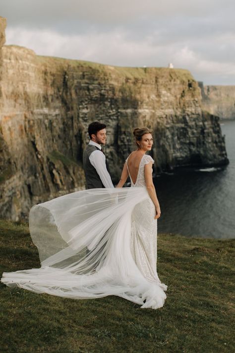 Irish Wedding Photography, Ireland Cliff Wedding, Ireland Wedding Photography, Ireland Wedding Elopement, Ireland Elopement Photography, Ireland Photoshoot, European Elopement, Eloped Wedding, Ireland Photos