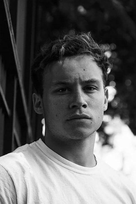 Joe Cole Actor, Finn Cole, Joe Cole, Black Families, Dream Boy, Peaky Blinders, Celebrities Male, Face Claims, Pretty Face