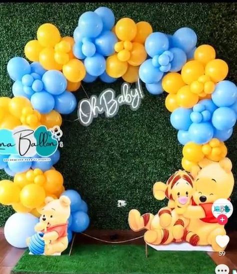 Winnie The Pooh Photoshoot Ideas, Winnie De Pooh Baby Shower Ideas, Baby Shower Ideas Winnie The Pooh, Baby Shower Winnie Pooh, Pooh Bebe, Baby Shower Winnie The Pooh, Babby Shower, Baby First Birthday Themes, Pooh Party