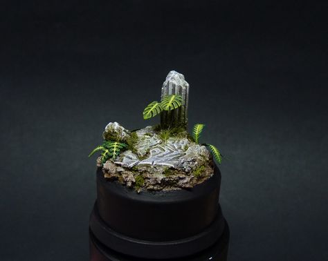 Step by Step: Jungle Base | MaGie Miniature Painting Jungle Bases 40k, Warhammer Jungle Bases, Basing Miniatures, Warhammer Bases, Miniature Basing, Travis Charest, Tomb Kings, Dnd Minis, Miniature Bases