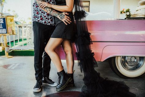 The Ultimate Rock & Roll Las Vegas Wedding Punk Rock Wedding Dress, Rock Wedding Dress, Punk Rock Wedding, Black Wedding Veil, White Wedding Chapel, Las Vegas Wedding Photos, Vegas Wedding Photos, Rock Amp, Tony Perry