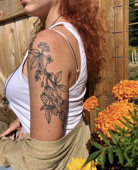 Senior Tattoo Ideas, Arms Sleeve Tattoo Women, Strawberry Vine Arm Tattoo, Starting A Sleeve Tattoo Women, Big Upper Arm Tattoos Women, Botanical Sleeve Tattoos For Women, Tattoos For Ur Mom, Outdoorsy Tattoos Nature Women, Floral Tattoo Sleeves For Women