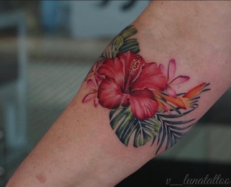 Tropical Tattoo, Hibiscus Tattoo, D Love, Monstera Leaf, Birds Of Paradise, Life Tattoos, New Tattoos, Do More, Hibiscus