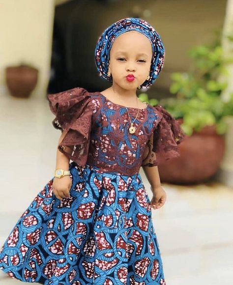 African Kids Clothes, Ankara Styles For Kids, Baby Mode, Ankara Dress Styles, African Dresses For Kids, Short African Dresses, African Fashion Skirts, Ankara Gown Styles, Kids Dress Wear