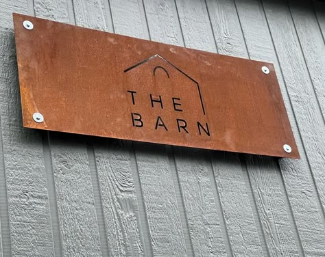 Farm Signs Barn Signs Corten rusted Steel Custom Made - Etsy Outdoor Family Name Sign, Horse Stall Signs Diy, Logo Design Inspiration Construction, Outdoor Farm Decor, Farm Shop Design, Barn Signs Outdoor, Driveway Signs Entrance, Farm Signs Entrance Driveways, Rustic Driveway Entrance