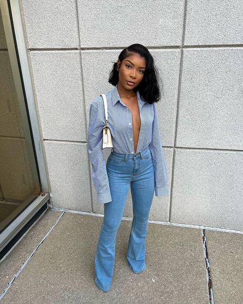 D E S I on Instagram: "oh hi." Flare Jeans Outfit Black Woman, Flare Jeans Outfit Black, Black Flare Jeans Outfit, Flare Jeans Outfit, Fringe Pants, Home Fits, Black Flare Jeans, Outfits Black Women, Fashion Style Outfits