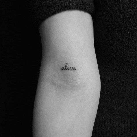 Alive Tattoo, Rad Tattoos, Continuous Line Tattoo, Minimalistic Tattoos, Karma Tattoo, One Word Tattoos, Minimal Tattoos, Single Line Tattoo, Ribbon Tattoos