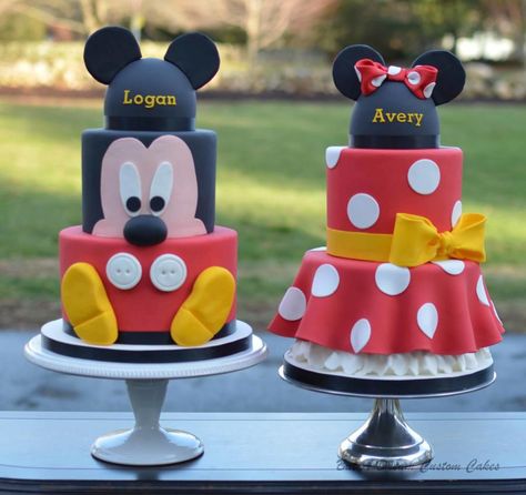 Mickey and Minnie Cakes - Cake by Elisabeth Palatiello Mickey Mouse Cakes, Minnie Cakes, Γενέθλια Mickey Mouse, Mickey And Minnie Cake, Cakes Decorated, Minnie Y Mickey Mouse, Mickey Cakes, Twin Birthday Parties, Two Birthday