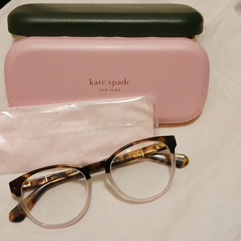 Telling This Brand New Pair Of Kate Spade Eyeglasses With Cleaning Cloth As Well As A Hard Case That Says Kate Spade On The Outside Case Is A Darker Green And Pink Kate Spade Glasses, Kate Spade Accessories, Green And Pink, Hard Case, Cleaning Cloth, Havana, Dark Green, Kate Spade, Cream