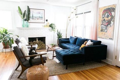 Navy Couch, Mid Century Modern Sectional Sofa, Trendy Living Rooms, Modern Mid Century, Scandinavian Furniture, Family Room Design, Couches Living Room, A Living Room, Small Living Room