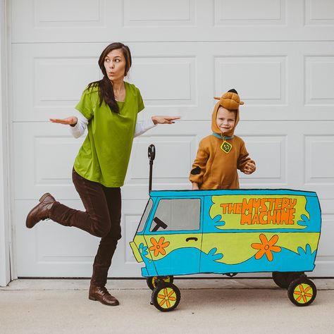 Mommy and son Halloween costume Shaggy and Scooby Mystery Machine DIY Halloween Costumes Mommy And Son, Mom N Son Halloween Costumes, Scooby Doo Mystery Machine Diy, Mom Son Costume Ideas, Funny Mother Son Halloween Costumes, Mom And Son Matching Halloween Costumes, Mommy Me Halloween Costume, Halloween Mom And Son Costumes, Mother And Baby Halloween Costumes