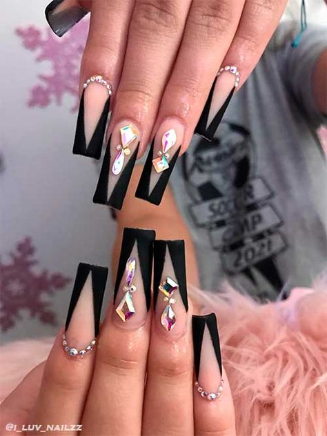 Matte Black V Tip Nails With Rhinestones V Tip Nails With Rhinestones, Black V Tip Nails, V Tip Nails, V French Tip Nails, Tip Nails Ideas, French Tip Nails Ideas, V French Tip, Nails With Rhinestones, Simplicity Is Beauty