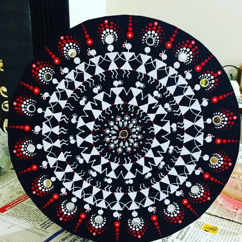 Warli is one of my favorite painting this time some mix media of warli mandala and mirror work 🥰 Black and white always favorite combination i added some of red with it 😊 Dot Art With Mirror Work, Warli Art With Mirror Work, Warli Mandala Art Wall, Black Lippan Art, Mirror Work Painting, Mandala Art With Mirror Work, Warli Mandala Art, Warli Paintings, Simple Wall Paintings