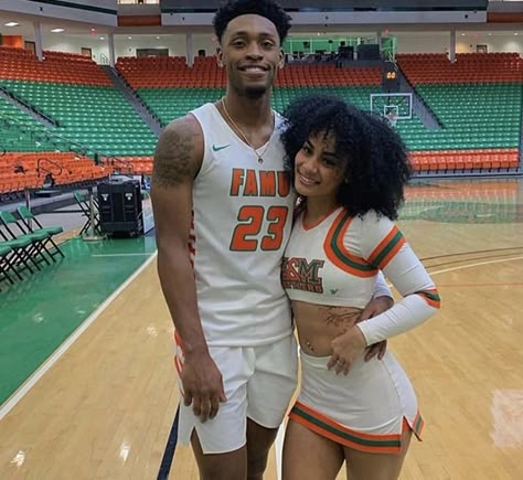 Basketball And Cheerleader Couple Black, Love And Basketball Costume, Basketball And Cheer Couples, Basketball Cheerleader Couple, Cheer And Basketball Couples Pictures, Cheerleader And Basketball Player Couple, Athletic Couple Aesthetic, Famu Cheer, Basketball And Cheerleader Couple