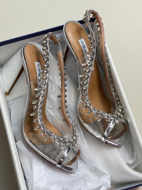 Crystals Aesthetic, Shoes Everyday, Aquazzura Heels, Luxury Heels, Aquazzura Shoes, Fashion Shoes Heels, Shoes Heels Classy, Shoe Wishlist, Prom Heels