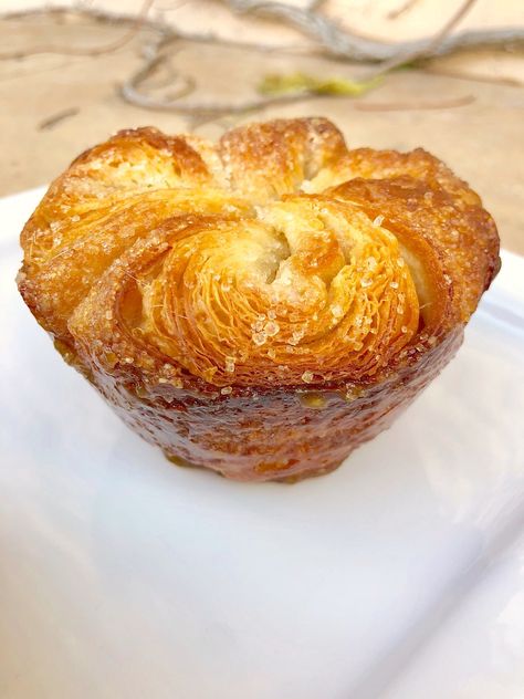 Best Kouign-Amann Recipe Dominique Ansel (Croissant Dough) – Salt & Vanilla Anisette Toast Recipe, Kouign Amann Recipe, Bouchon Bakery, Dominique Ansel, Croissant Dough, Kouign Amann, Croissant Recipe, Puff Pastry Dough, Homemade Pastries