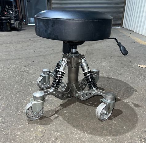 Custom Steel Furniture, Mechanic Shop Decor, Workshop Stool, Iron Furniture Design, Welding Shop, Furniture Design Sketches, Custom Metal Fabrication, Car Part Furniture, Metal Fab