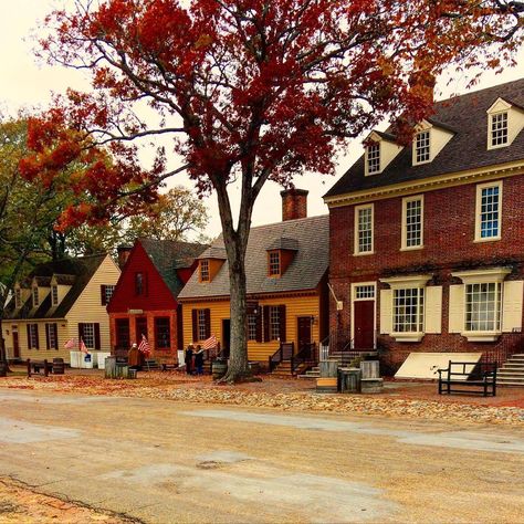 Colonial Aesthetic, Summer Collapsed Into Fall, Colonial Williamsburg Va, Jamestown Virginia, Colonial Williamsburg Virginia, Virginia Fall, Virginia History, Colonial Times, Williamsburg Virginia