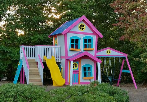 Playhouse Plan, Backyard Kids, Backyard Playset, Backyard Playhouse, Build A Playhouse, Playground Set, Outdoor Play Areas, Kids Outdoor Play, Playhouse Outdoor