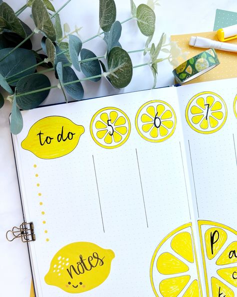 🍋 August Weekly Spread Before we get too far into a new week, here is my lemon themed weekly spread from last week. I am enjoying this theme so far! The lemons have been relaxing to shade and I really like how the yellow and green work together. #bulletjournalideas #bujothemeideas #bujoinspiration #bujocommunity #bulletjournalthemes #bujoweeklyspread #bulletjournalweekly #bujoinspire #augustbujo #bujoaugust Lemon Bullet Journal, Bujo Weekly Spread, Bullet Journal Themes, Bujo Inspiration, Weekly Spread, Yellow And Green, New Week, Bullet Journal, Lemon