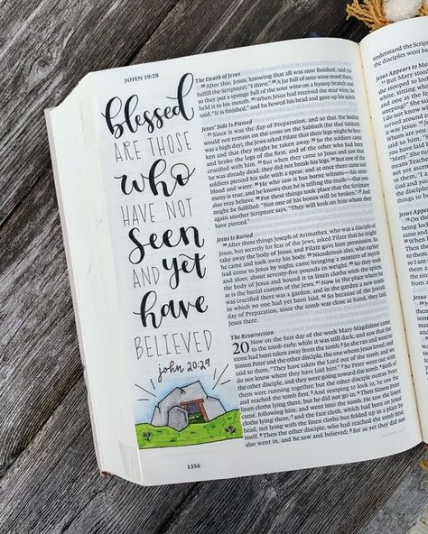 John 19 Bible Journaling, Easter Bible Journaling, Drawing Bible, Happy Resurrection Sunday, Happy Resurrection, John 20 29, Bible Highlighting, Journal Bible Quotes, Bible John