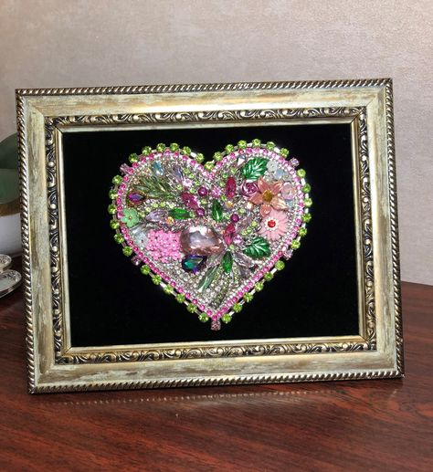 Jeweled Framed Jewelry Art Heart Handmade With Vintage Rhinestone Jewelry Valentine's Day - Etsy Greece Framed Jewelry Art, Old Jewelry Crafts, Costume Jewelry Crafts, Upcycled Vintage Jewelry, Valentine Jewelry, Framed Jewelry, Jewelry Frames, Vintage Jewelry Repurposed, Vintage Rhinestone Jewelry